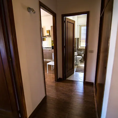 Raffo Rosso Apartment *